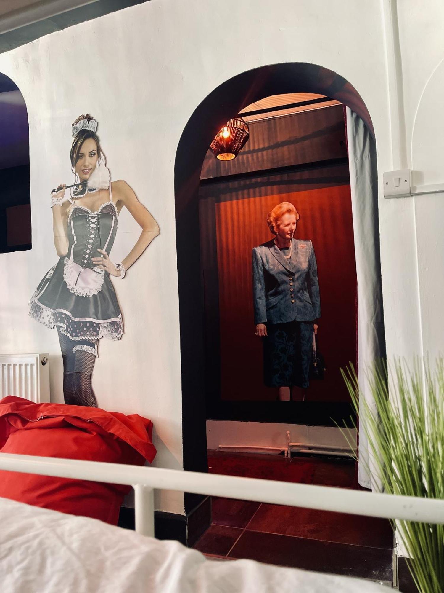 Seafront Party Houses For Hens, Stags & Groups Brighton Номер фото